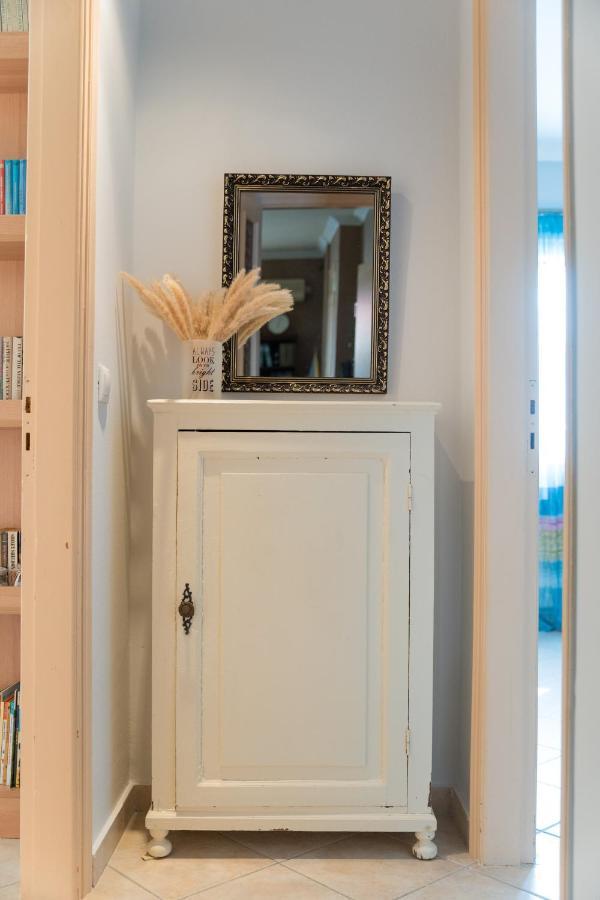 Aurelia Apartment Ликсури Экстерьер фото